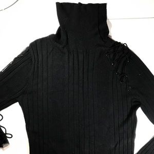 Dollhouse Sweater- Size Large Juniors